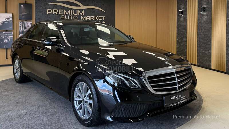 Mercedes Benz E 200 //2.0D/VIRTUAL/FUL