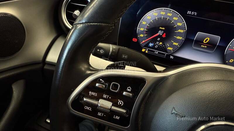 Mercedes Benz E 200 //2.0D/VIRTUAL/FUL