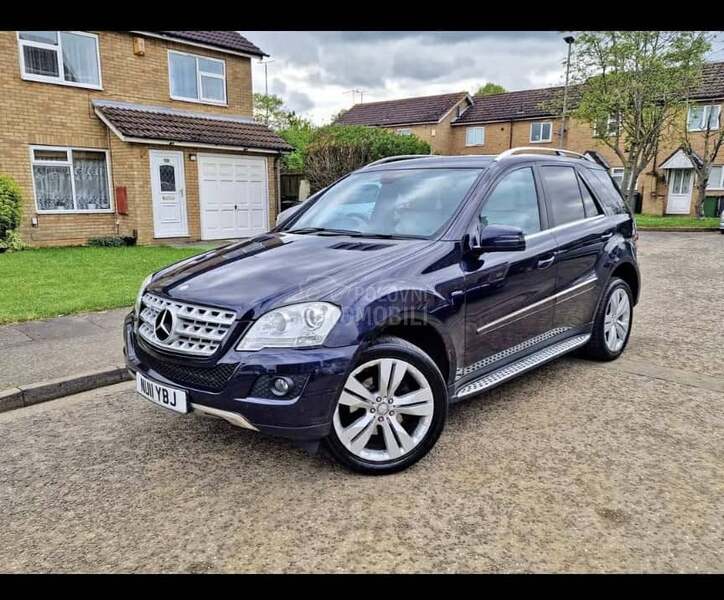 Mercedes Benz ML 350 sport-blueff-cy a