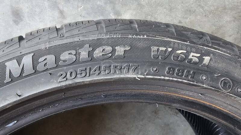 Petlas 205/45 R17 Zimska
