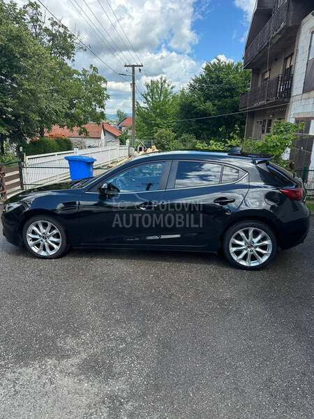 Mazda 3 Revolution
