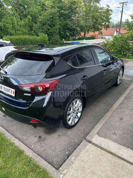 Mazda 3 Revolution