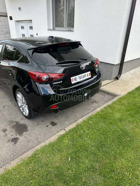 Mazda 3 Revolution