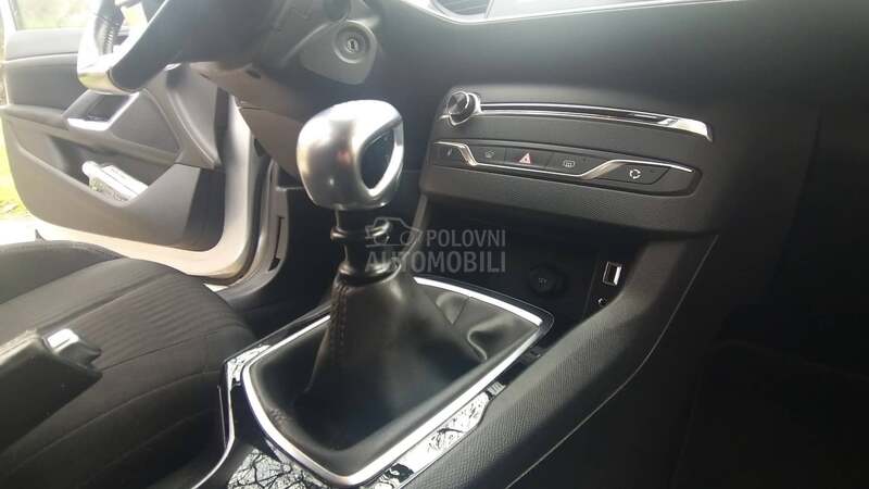 Peugeot 308 1.6 HDI - T.O.P.