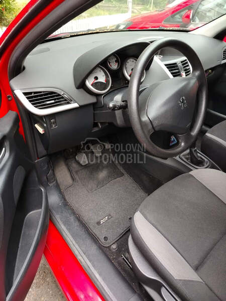 Peugeot 207 1.4