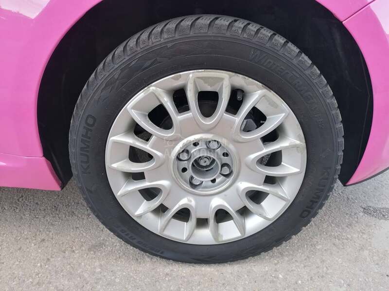 Fiat 500 1.2i LOUNGE CH