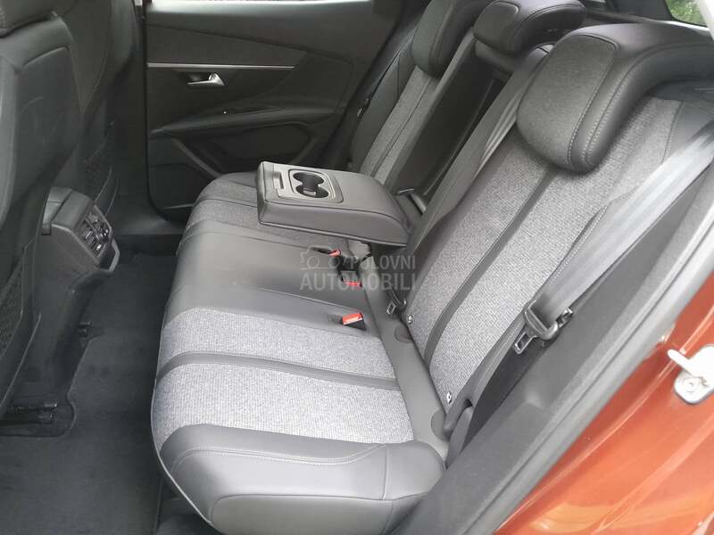 Peugeot 3008 ALLURE