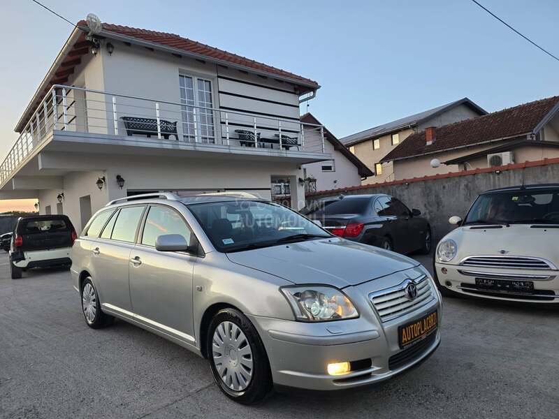 Toyota Avensis 