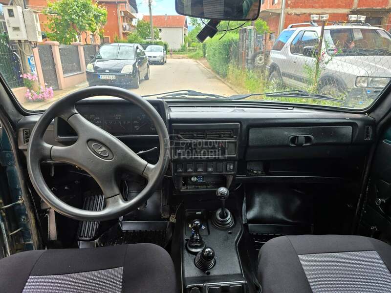 Lada Niva S.E.R.V.O