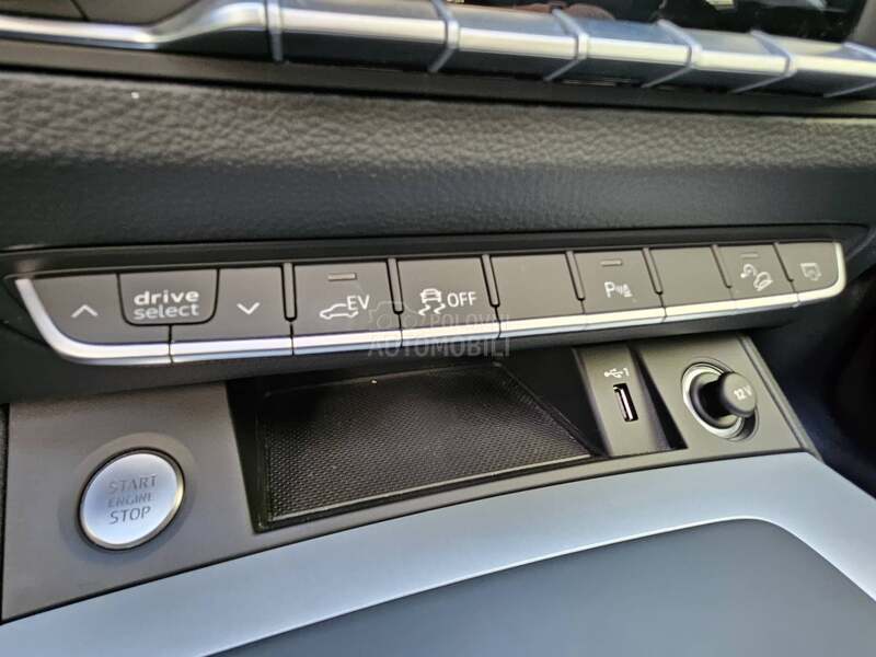 Audi Q5 50 TFSIe PANO