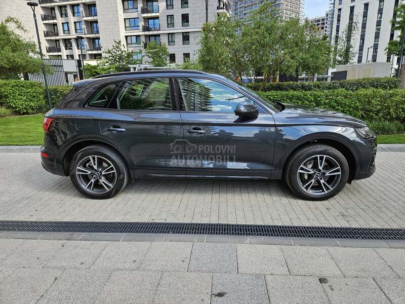 Audi Q5 50 TFSIe PANO