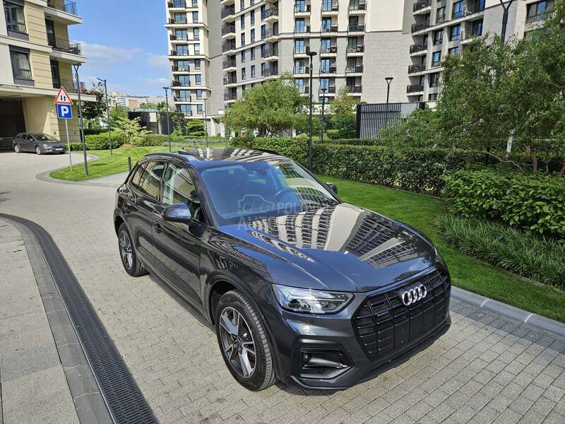 Audi Q5 50 TFSIe PANO