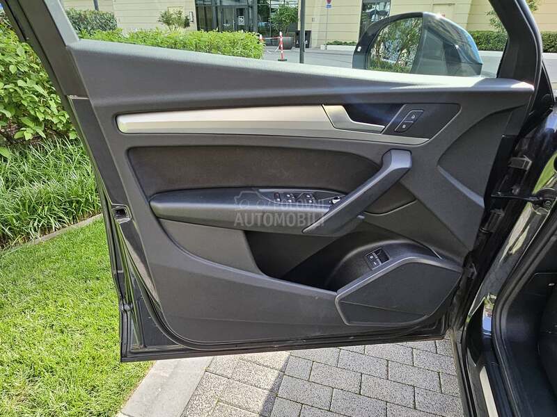 Audi Q5 50 TFSIe PANO