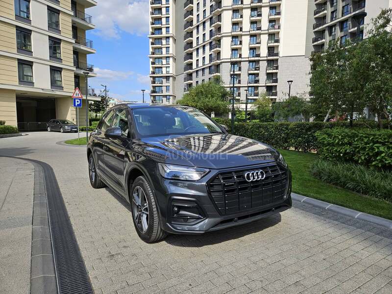 Audi Q5 50 TFSIe PANO