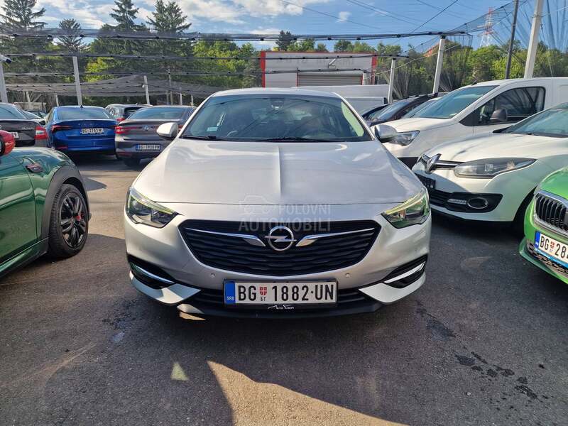 Opel Insignia 1.5 MT6 EDITION