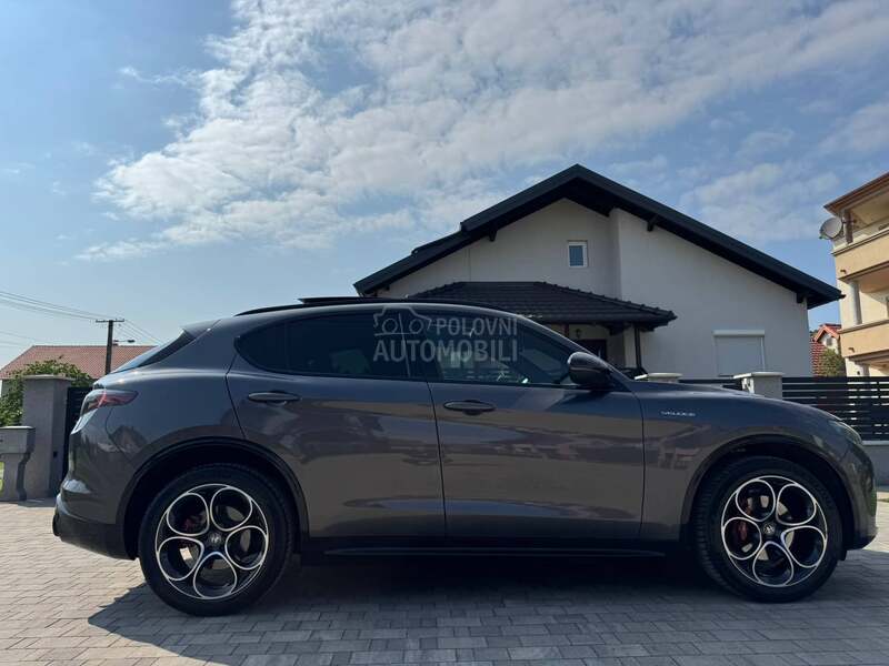 Alfa Romeo Stelvio 2.0VELOCE