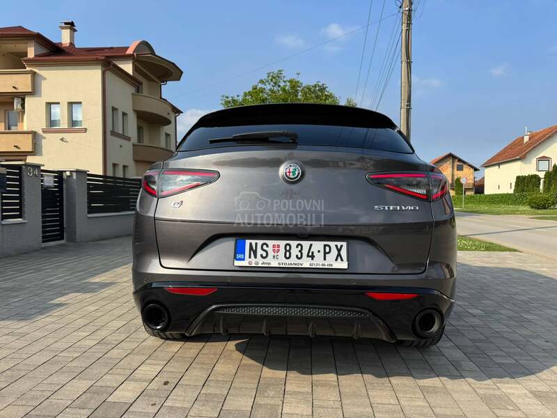 Alfa Romeo Stelvio 2.0VELOCE