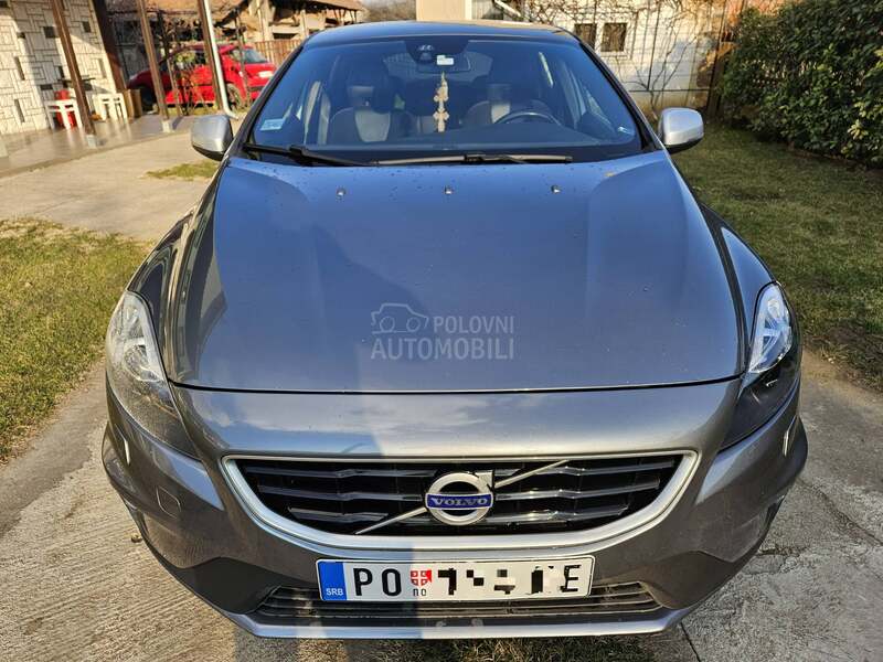 Volvo V40 R Dizajn