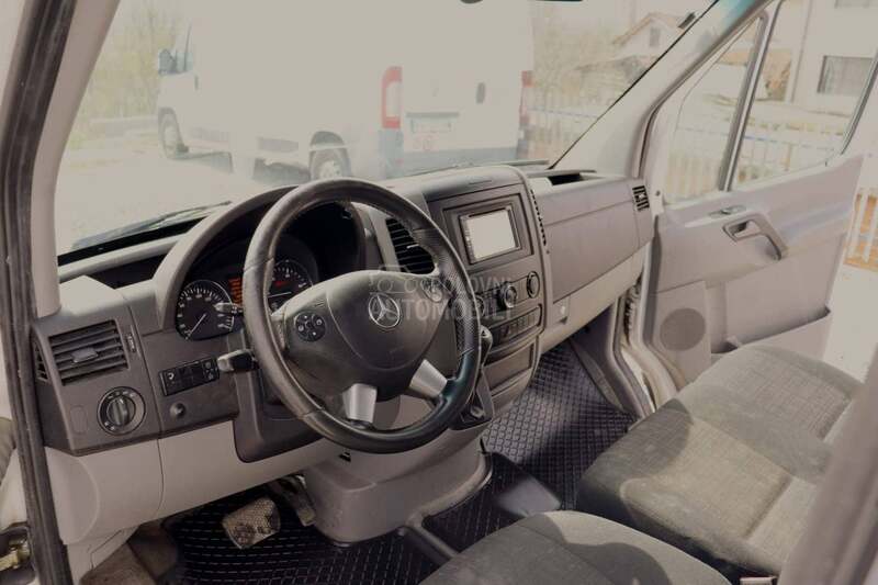 Mercedes Benz Sprinter 
