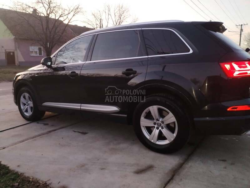 Audi Q7 3xSline