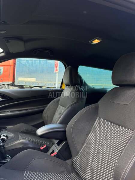 Citroen DS3 1.6HDi/NAVY/SO-CHIC