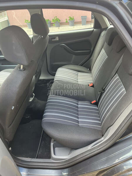 Ford Focus 1.6I TITANIUM