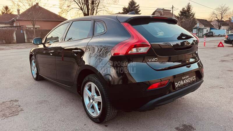 Volvo V40 2.0 D kinetic