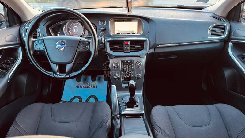 Volvo V40 2.0 D kinetic