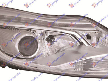 FAR XENON SA LED DNEVNIM SVETL za Ford Focus od 2011. do 2014. god.