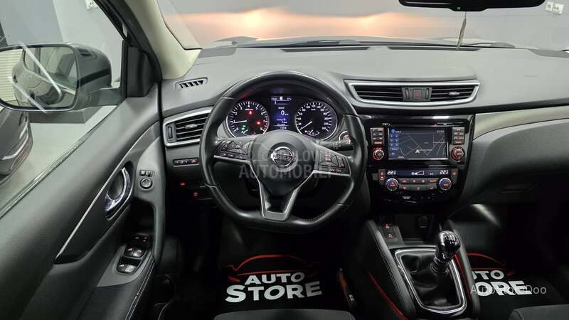 Nissan Qashqai 1.2 DIG-T N-connecta