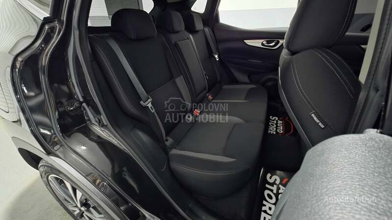 Nissan Qashqai 1.2 DIG-T N-connecta