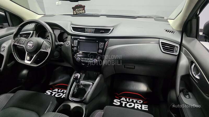 Nissan Qashqai 1.2 DIG-T N-connecta