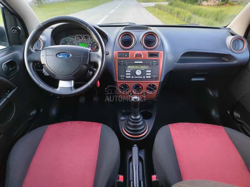 Ford Fiesta 1,3i 2007g L E P A