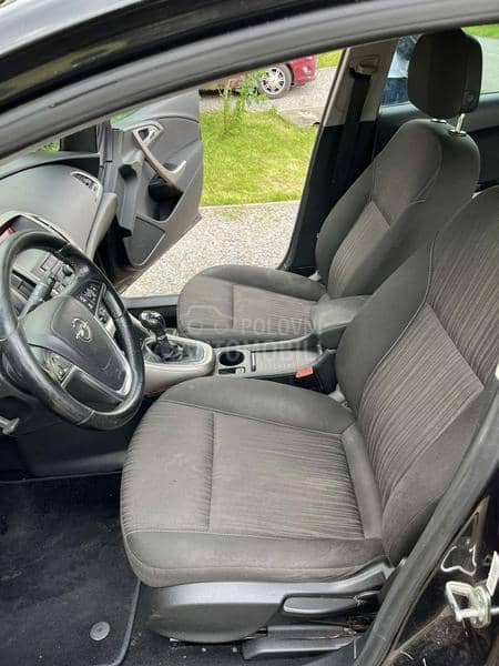Opel Astra J 