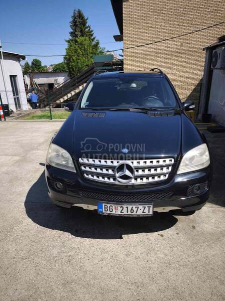 Mercedes Benz ML 320 