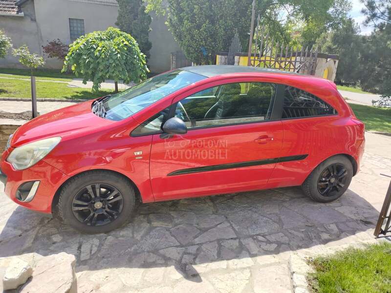 Opel Corsa D 1.4 Color edition