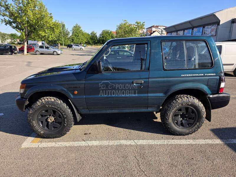 Mitsubishi Pajero classic