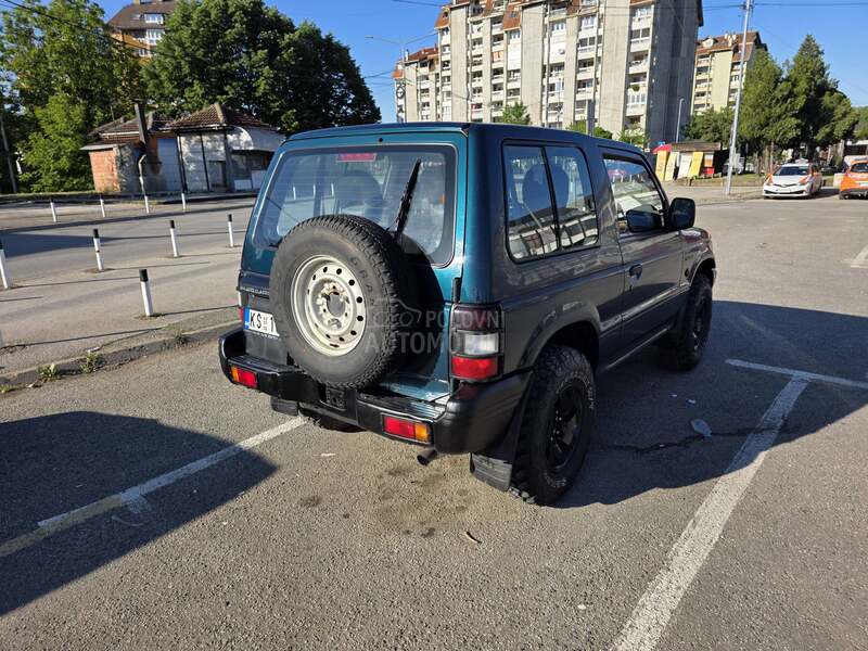 Mitsubishi Pajero classic