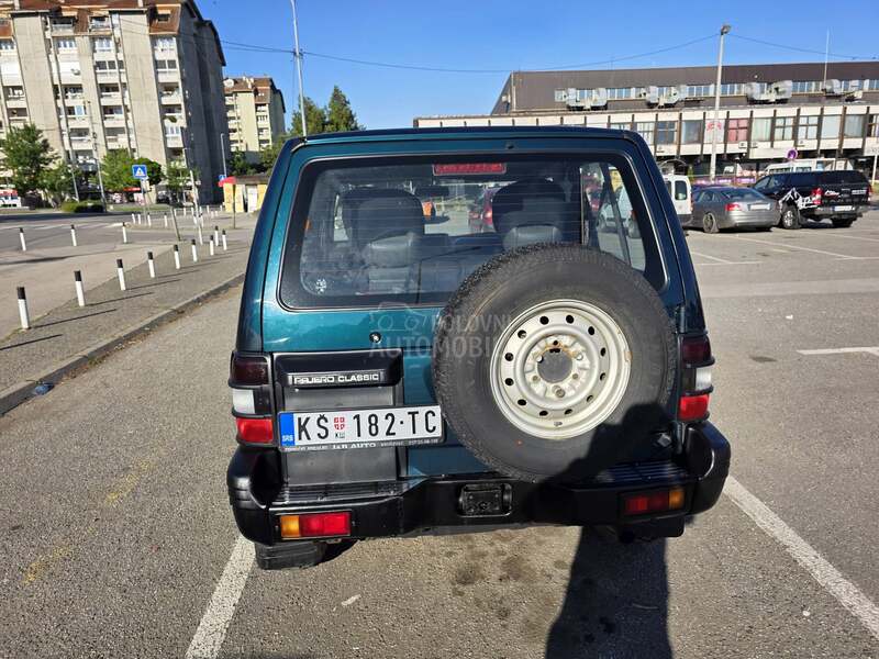 Mitsubishi Pajero classic