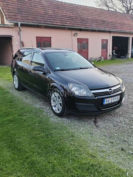 Opel Astra H 