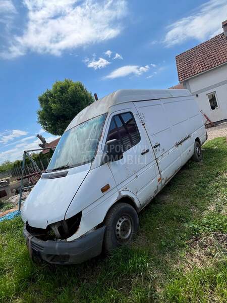 Mercedes Benz 310 313 CDi