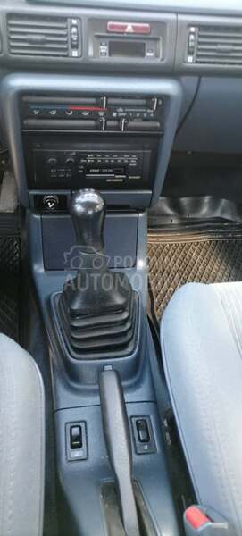 Mazda 323 