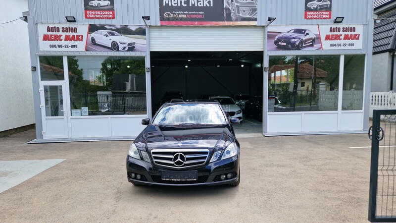 Mercedes Benz E 200 220 elegance