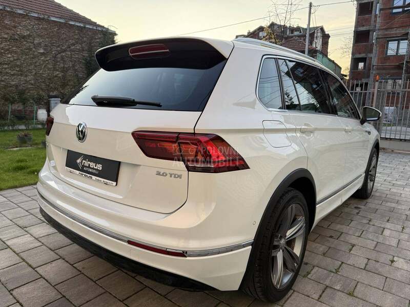 Volkswagen Tiguan 2.0 TDI R LINE PANO