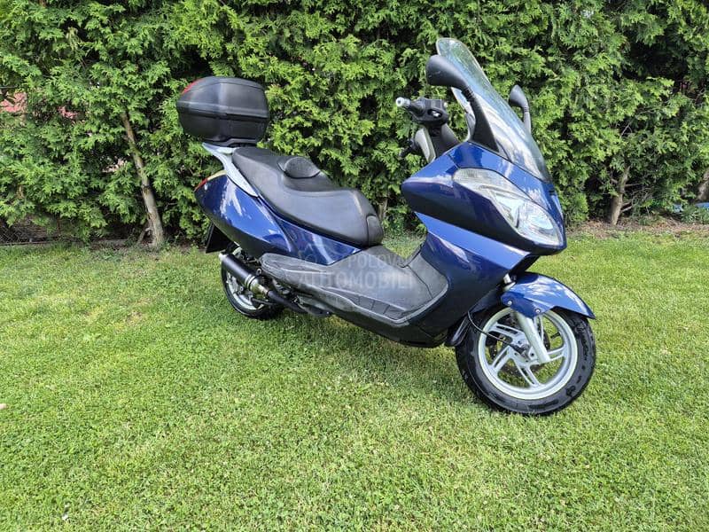 Aprilia atlantic 250