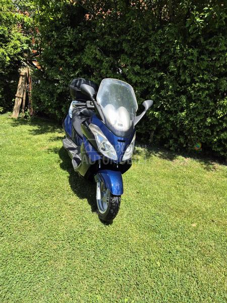 Aprilia atlantic 250