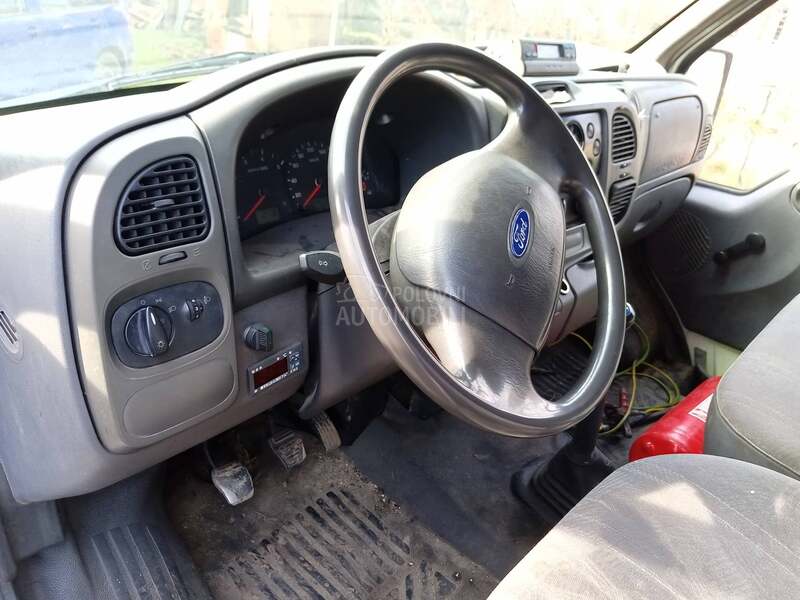 Ford Transit 2.4