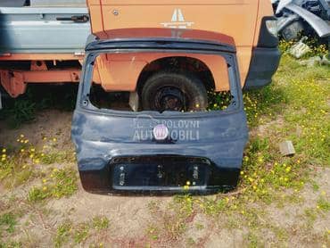 Gepek vrata za Fiat 500