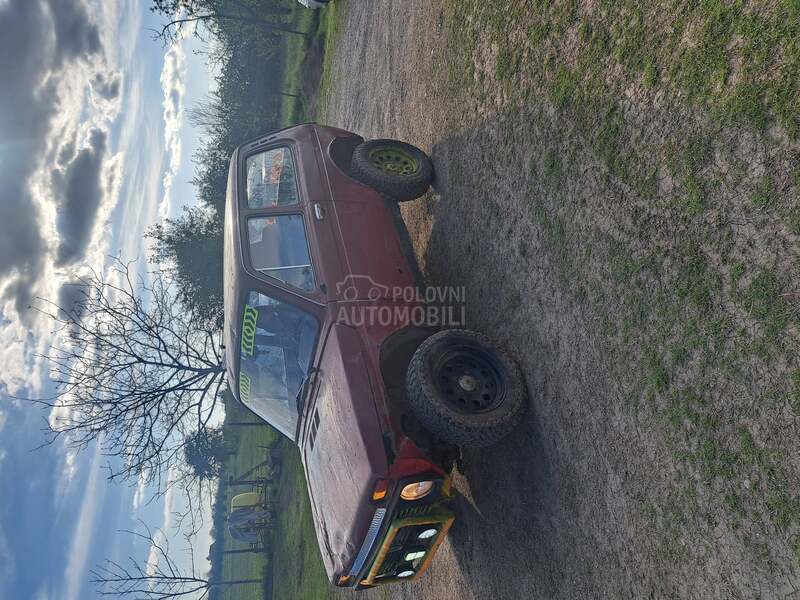Lada Niva 