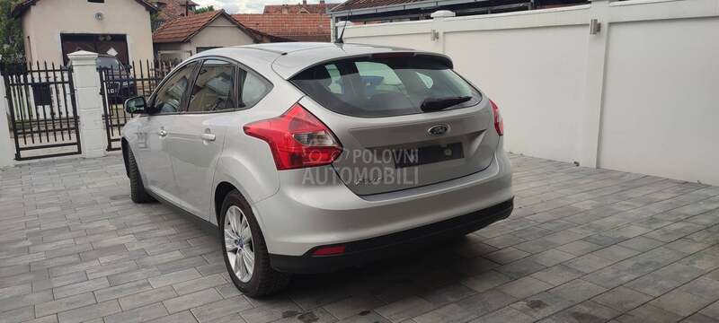 Ford Focus TITANIUM